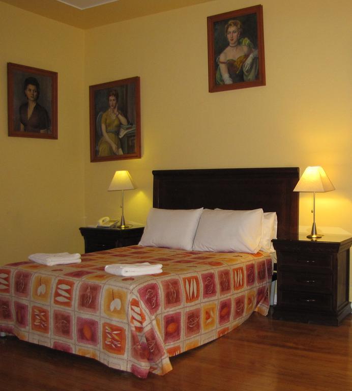Hotel Casa Gonzalez Мехико Экстерьер фото